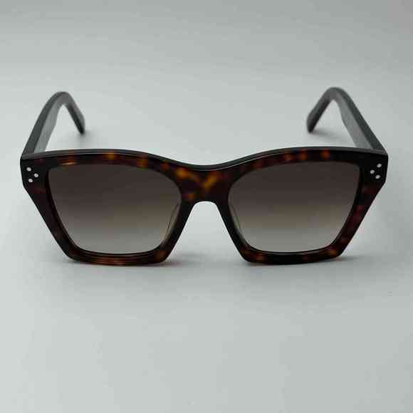 BRAND NEW CELINE CL40090F 5652F Women Sunglasses
AUTHENTIC CELINE SUNGLASSES - Picture 2 of 6